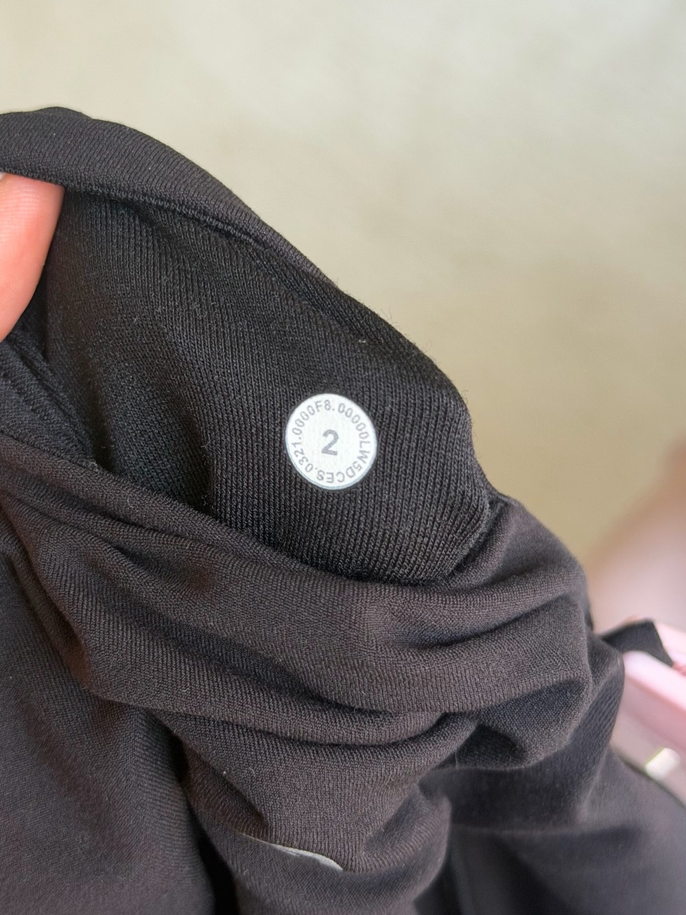 Lululemon Aligns w/ Pockets in Black - Picture 16 of 16